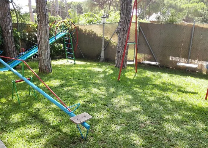 Chalet Con Piscina Rana Verde